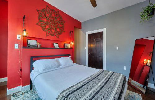 Homelike Three-Bedroom Apartment with Private Theater Near Capitol - Foto 1