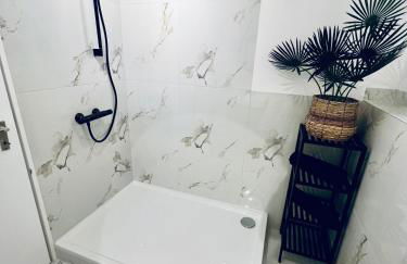 Gemütliches Loft in Homburg - Komfort & Charme direkt an der Uniklinik mit Küche und Bad - Photo 14