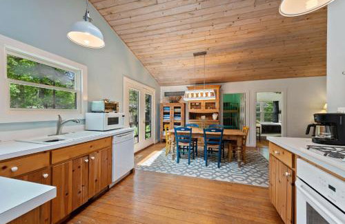 Nan's Escape by Juniper Holiday + Home - Foto 15