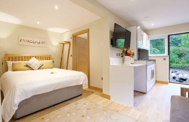 Pinetum Garden Cottages - Photo 4