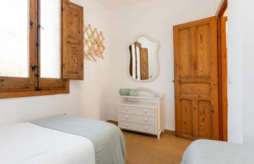 Villa con piscina cerca de la playa - Photo 46