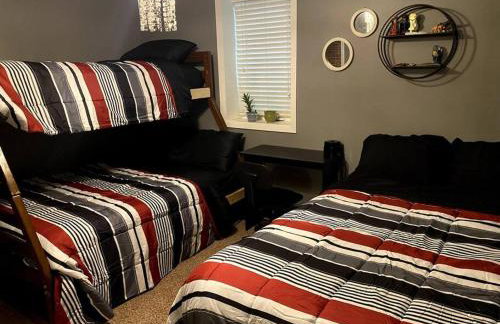 4 Bedroom/2 Bath Home 20 Acres of Woods - Hot Tub - Foto 2