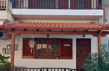 Adorable 2 floors two bedroom vacation maisonette - Foto 22