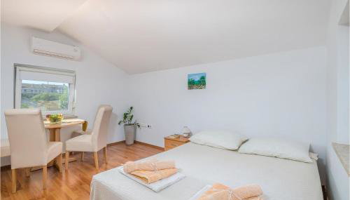 Amazing Apartment In Malinska Dubasnica - Foto 4