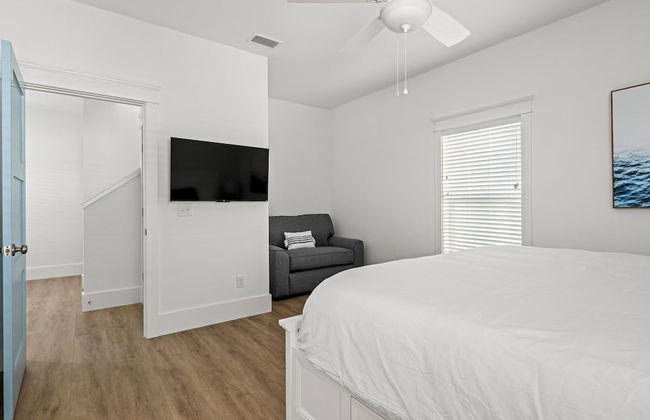 Spectacular 3br 4ba w/ Private Pool, 2 Min Walk to Beach - Sleeps 15! - Foto 5