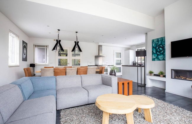 Brand new Luxury Villa on a Small-scale Park With its own Jetty - Photo 43