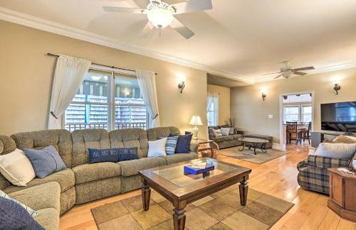 Beautiful Spacious Beach Home, Private Deck & Grill, with Beach Badges - Foto 1