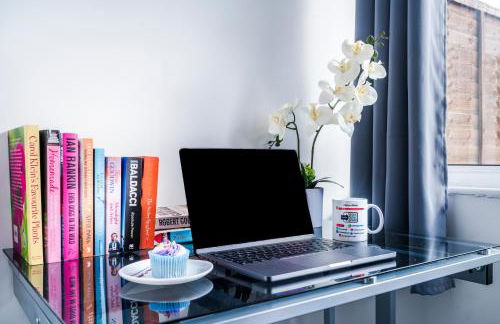 Monmouth House Aylesbury Premier Quality Accommodation For Larger Families Contractors And Professionals Sleeps Up to 6 Guests - Foto 41