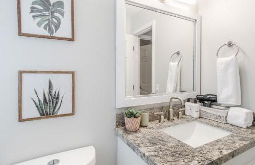 Boho retreat w pool & beach access - Foto 30