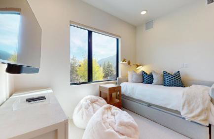 The Residences at One Twenty Unit 302 - Foto 33