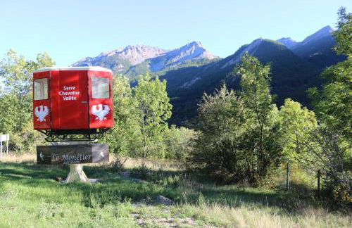 Agréable appartement au calme avec vue montagne, commune de Le Monêtier les Bains - Le Freyssinet - Photo 40