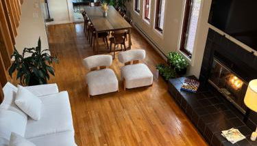 Poconos Chalet -Kayaks- HotTub-Karaoke-Lake - Foto 4