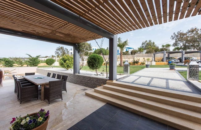 Jamila Villa in Kalathas - Photo 22