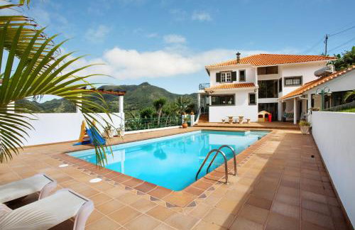 Traveller's House - Photo 1