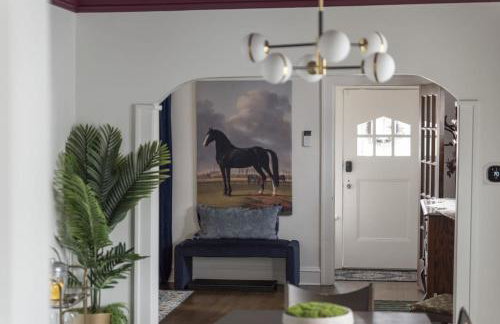 Hot Tub - Game Room - Chic & Spacious - Sleeps 10 - Foto 13