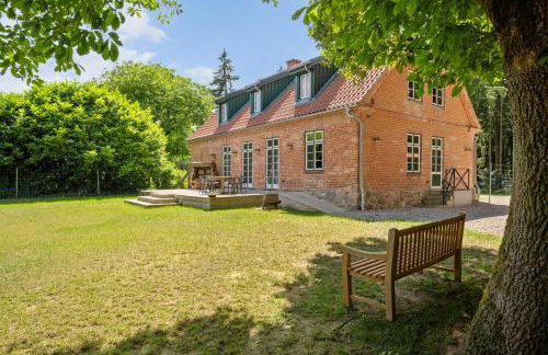 GUT KLETKAMP "Försterei" - Freistehendes Backsteinhaus mit 4 Schlafzimmern ruhig am Waldrand gelegen I Kamin I Garten & Terrasse I 15 Min zur Ostsee I 3 Bäder I Küche I Parkplatz I WLAN - Foto 28