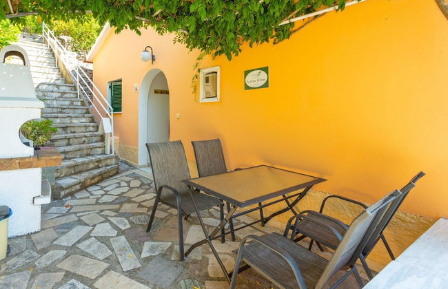 Villa Elia Large Private Pool Walk to Beach Sea Views A C Wifi Car Not Required - 1978 - Foto 14