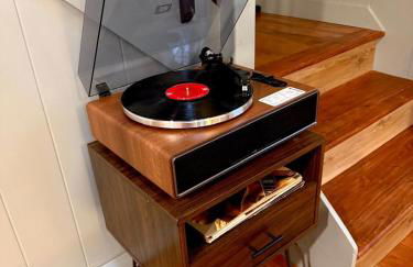 Pocono Chalet,Hot Tub,Arcade,Fireplace, Lake,Pool, Pet friendly, near Jim Thorpe No extra fees to use amenities - Foto 18