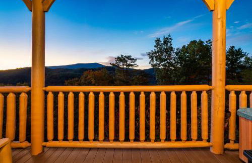 Epic Mountain Views, Hot Tub, Game Room, Sleeps 10 - Foto 51