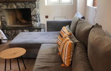 Emmeleia's - Photo 11