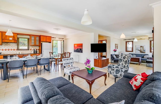 Villa Nikolina - 5 En-suite Bedrooms - Foto 14