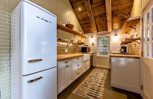 Enchanting Mountain Cottages w Hot Tub & Fireplace - Foto 3