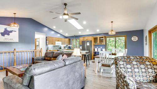 Private Lakefront Cabin with Hot Tub, Deck and Views - Foto 5