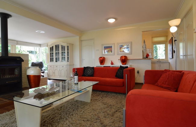 A Detached Bungalow With Outdoor Fireplace, Covered Terrace and Pond in a Forest Plot - Photo 25