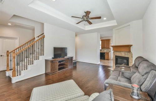 Enchanted April Lake House 3 Bed 2 Bath - Photo 3