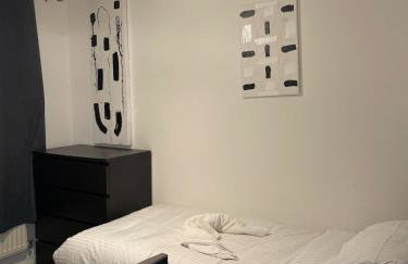 Newly Refurbished Home fit for to 7 family members, Groups, Contractors Centre of Bradley Stoke - Foto 27