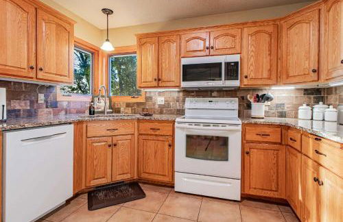 Dog Friendly Leech Lake Home w Perfect Beach Garage Boat Lift - Foto 27