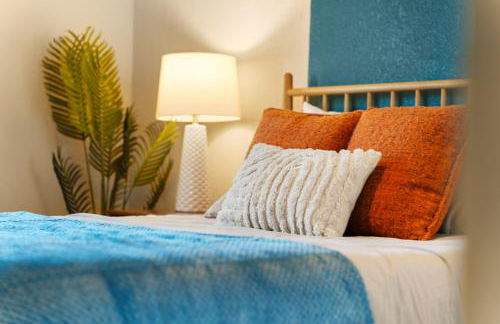 7 beds Nerf Wall Arcade 4 min Walk 2 Beach! - Foto 30