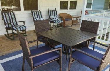 Spacious Beach House Steps to Sand - Foto 66