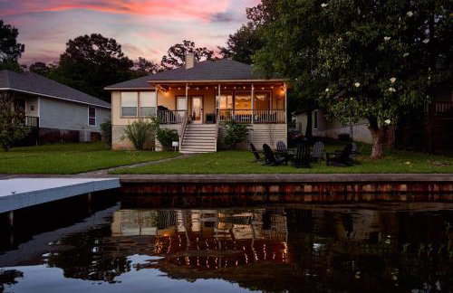 Cozy Lakehouse + Boat Access - Foto 1