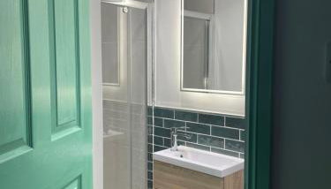 Magpie House BHX NEC HS2 free parking 4 bedrooms - Foto 2