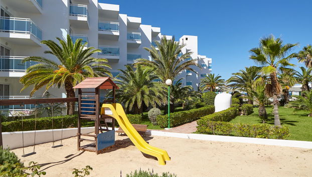 Aparthotel Nereida - Photo 3