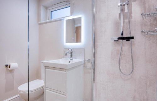 Waterfront 1 - 1 Bedroom Apartment - Wisemans Bridge - Foto 42