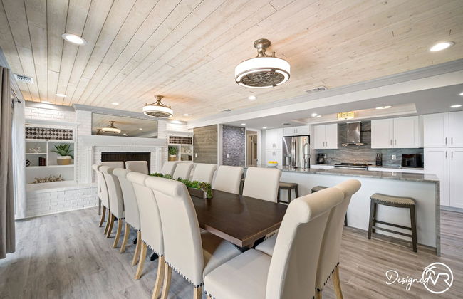 Chic 8BR with Heated Pool & Waterview - Photo 40