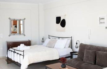 Rokani Studio II at Kalavrita Center - Photo 17