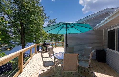 Waterfront 3BR Loft w Dock on Lake of Egypt - Foto 9