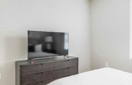 Landing Stylish 2BD Pool Courtyard - Foto 15