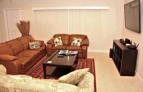 Deerfield Beach heated pool house - Photo 59