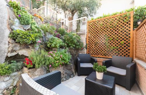 La Roccia Fiorita Appartamento con giardino e Jacuzzi - Foto 20