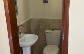 Casa com piscina e churrasqueira conforto e lazer garantido - Foto 16