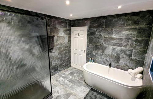 Country Lodge Retreat - Photo 21