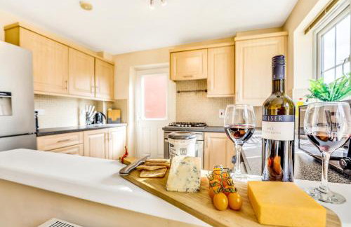 Charming 3-Bed Home with Garden & Parking - Foto 16