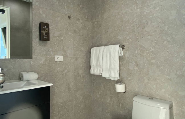 w Cozy 2BR w AC Near Kennedy Park - Photo 12