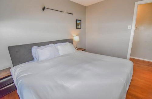 Family Home with Large Yard & Golf Theme Near Rail - Photo 23