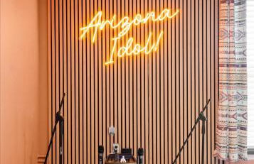 Pickleball & Mini Golf Karaoke Game Room - Foto 11