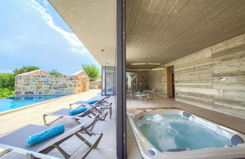 Luxury Jerini Estate - Photo 20